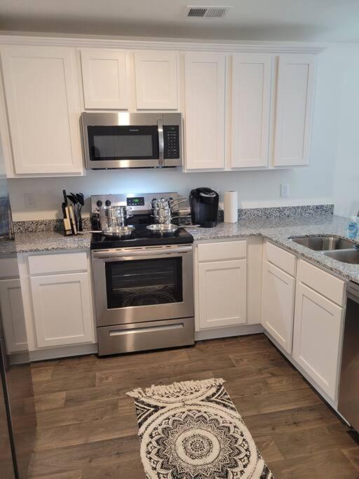 Sc 3755 New 2 Bedroom Townhouse Ft Jackson & Usc Columbia Eksteriør bilde
